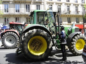 manifestation tracteurs à paris - photo paule kingleur