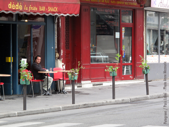 potogreen devant dédé la frite pour une végétalisation des quartiers du 2e, initiée par Paris Label - création Paule Kingleur - photo Anne Mazauric