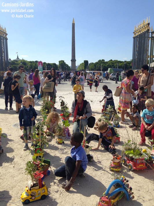 Paule Kingleur et les petits camions-jardins aux Tuileries ce dimanche 7 juin 2015